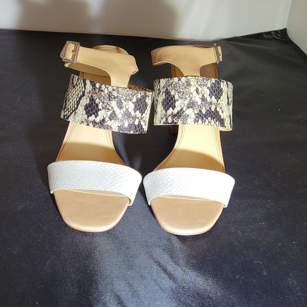 BRAND NEW WOMEN"S VINCE CAMUTE WARMA ANKLE STRAP SANDAL - Picture 4 of 15